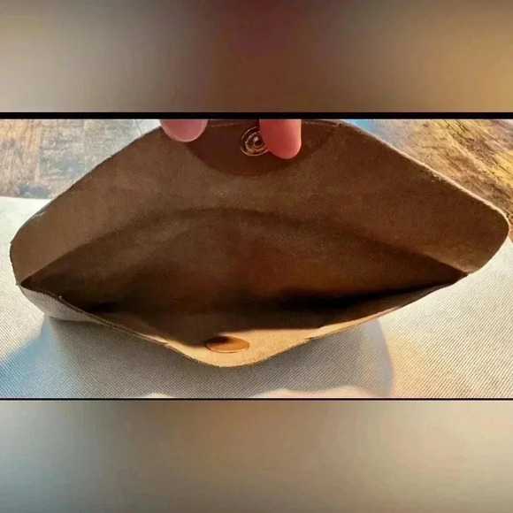 VINTAGE: Christian Dior | calfskin leather coin pouch - Picture 10 of 10